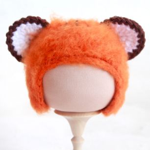 Вязаная шапочка Тигренок рыжий пушистый