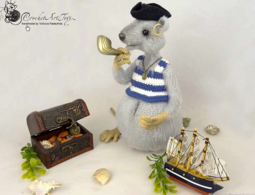 [Игрушка] Мастер класс Крыс-копилка капитан Грей ( Надежда Волкова)