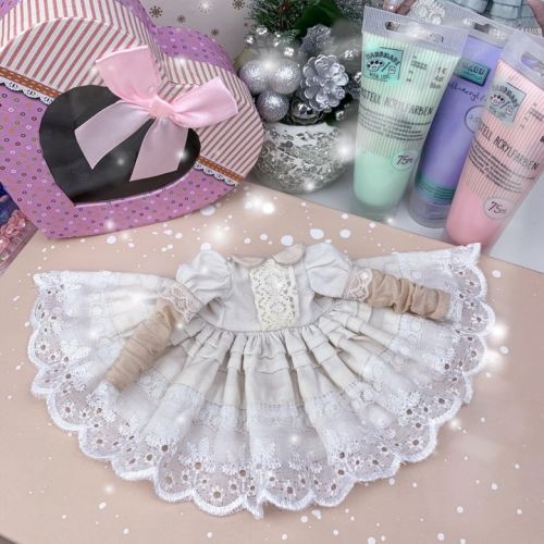 Тонировка платья для куклы акрилом (София Покровская)