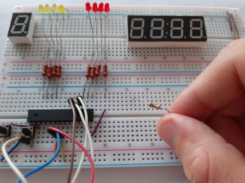 Учимся программировать микроконтроллеры (Дмитрий Забарило)