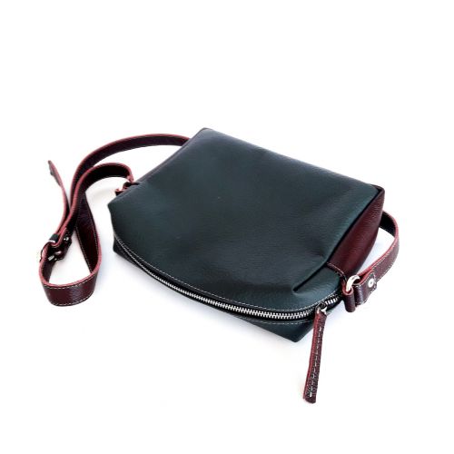 Маленькая прямоугольная сумочка (Алёна Острогляд)