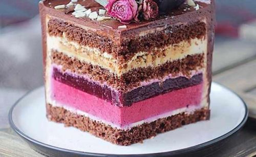 Торт Чёрная смородина на волшебном шоколадном бисквите на апельсиновом соке с карамелью (imbir_gvozdika)