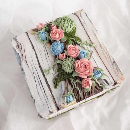 [Где торт?] Пряничная шкатулка с цветами (Елена Кортусова)