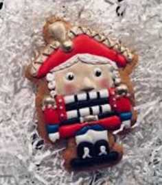 [Кондитерка] МК по росписи пряников- Щелкунчик (Евгения Локтева)