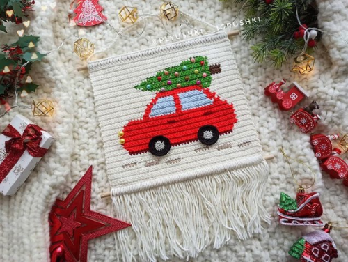 Настенное панно 'Машинка с ёлкой' (Татьяна Поддубская)