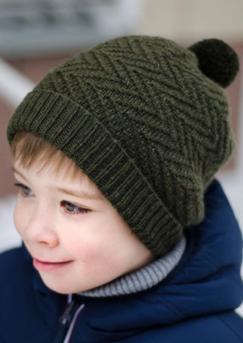 Шапка 'lets_do_geometry' (daria_darovskikh)