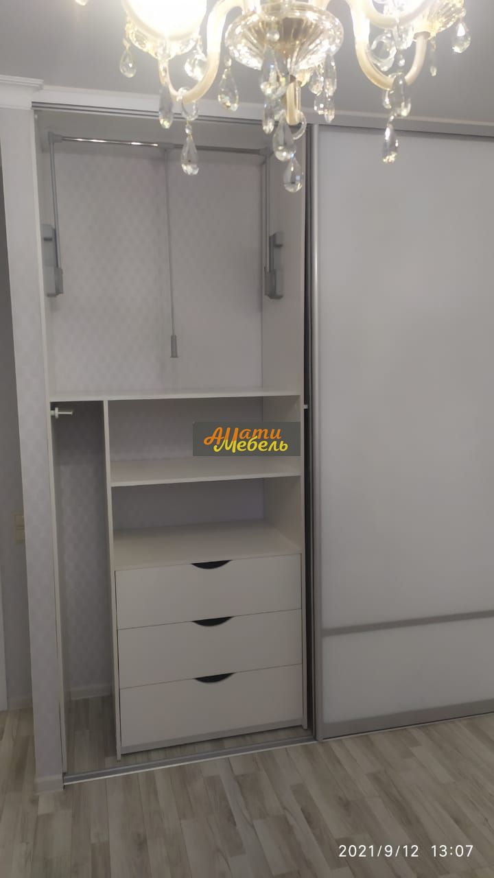 встроенный шкаф за 128035.5663 ₽