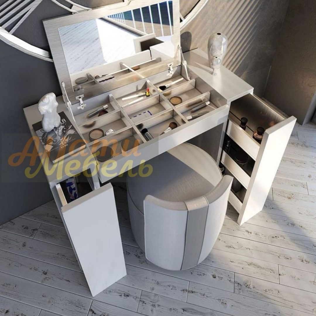 столик в спальню