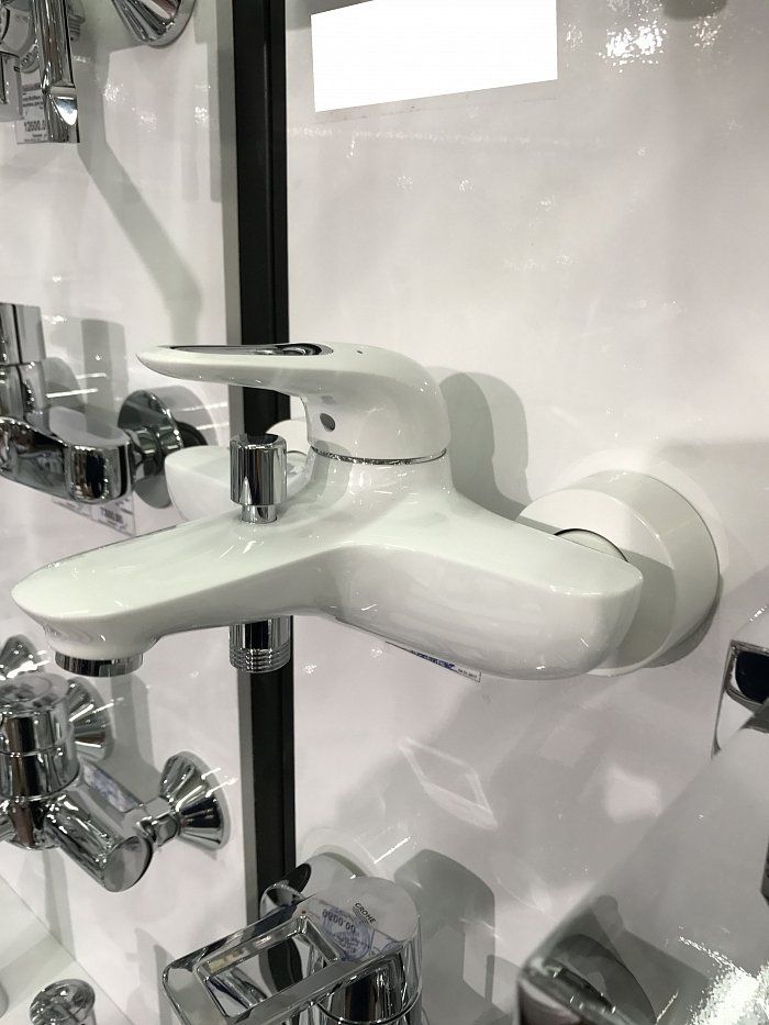 Изображение Смеситель для ванны  Grohe Eurostyle 2015 без ручного душа 33591LS3