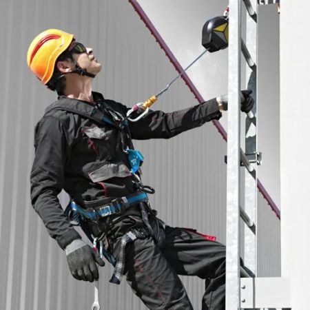 СРЕДСТВА ЗАЩИТЫ / ОДЕЖДА / ПОЛЕЗНОЕ