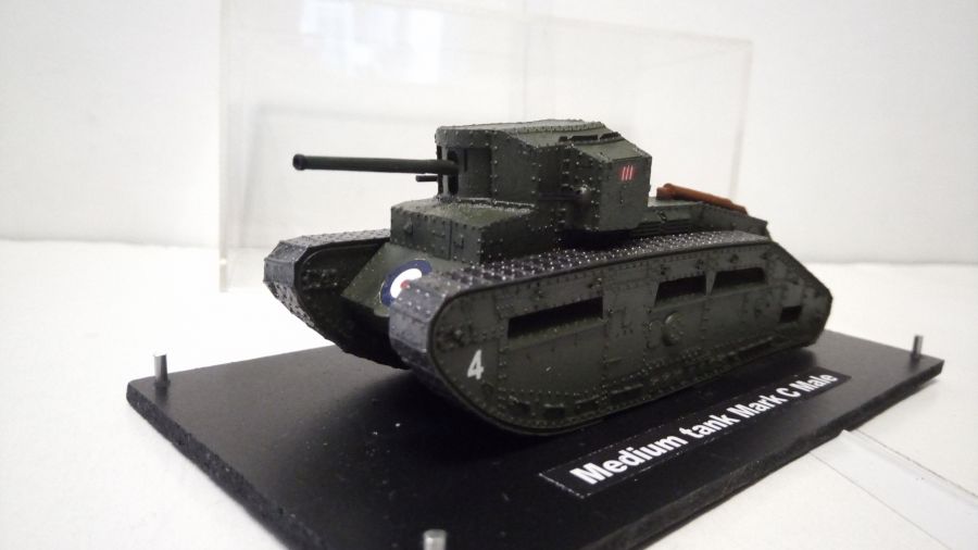 Британский танк Medium tank Mark C Male 1918 года  (1/72)