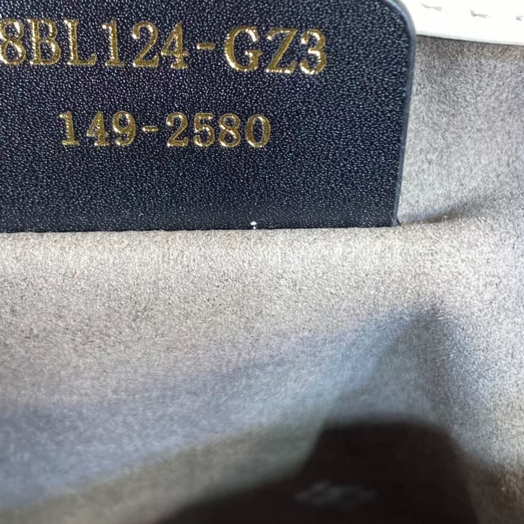 Fendi Mon Tresor Mini 12x18x10 cm