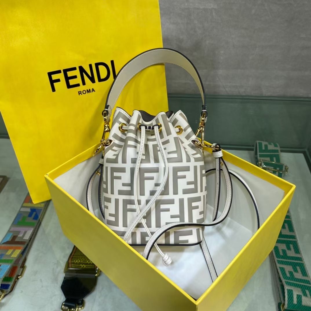 Fendi Mon Tresor Mini 12x18x10 cm