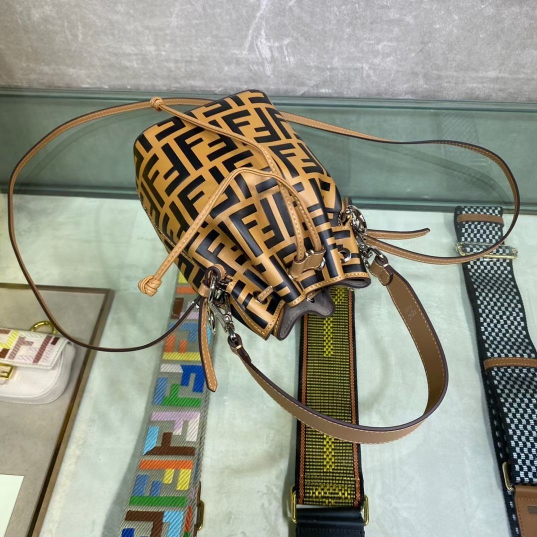 Fendi Mon Tresor Mini 18x12x10 cm