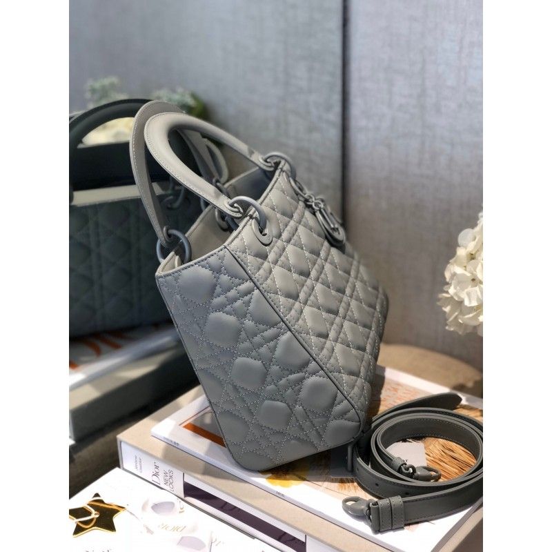 Lady Dior 24 cm