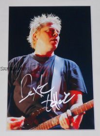 Автограф: Декстер Холланд. The Offspring