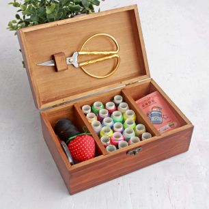 Швейный набор рукодельницы в шкатулке