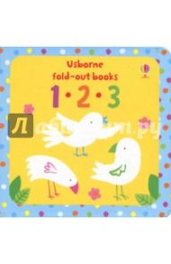 123. Fold out board book / Watt Fiona