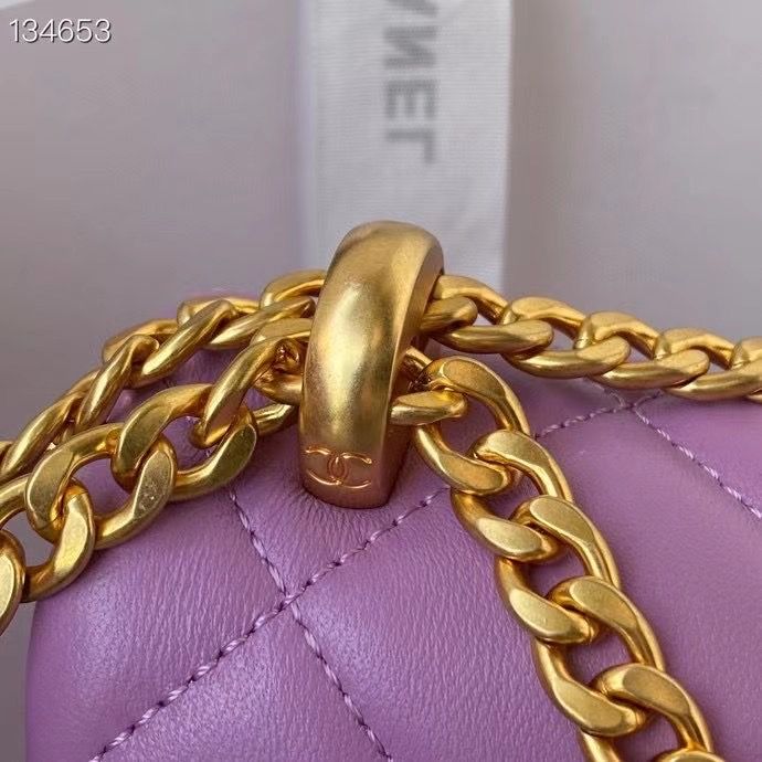 Chanel 19 cm
