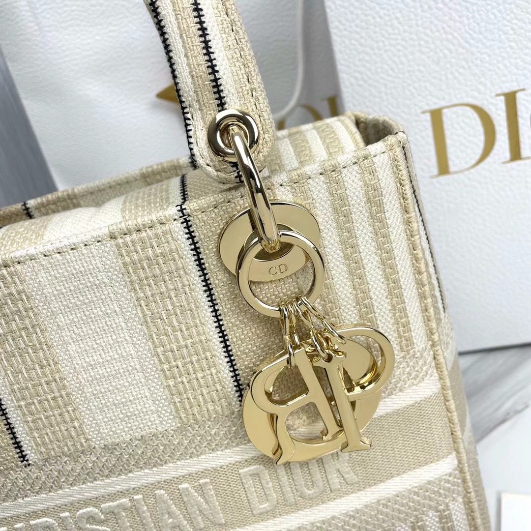 Lady Dior 24 cm