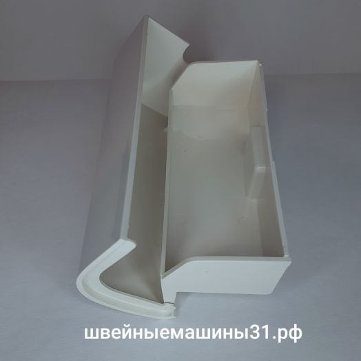 "Свободный рукав" съёмный контейнер JANOME  18W, 1221, 75 серия, 23U и др.  Б/У царапины на корпусе.    Нет в наличии .