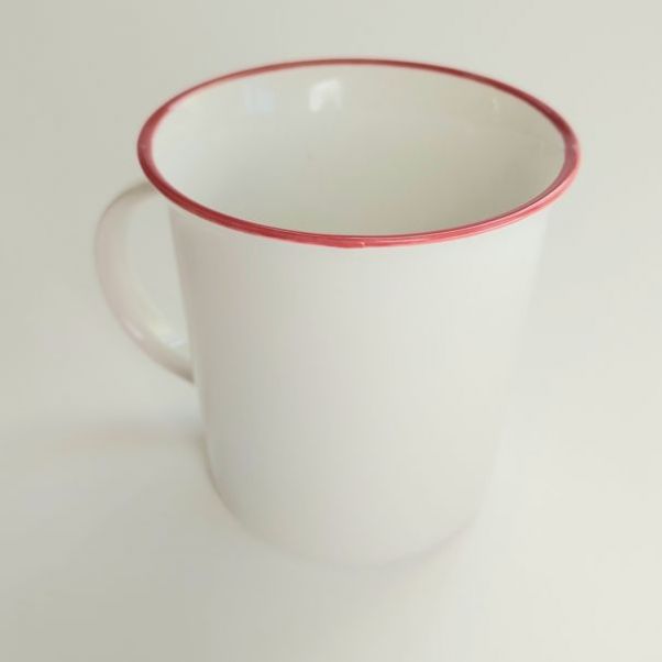 Кружка Nostalgie с красным ободком