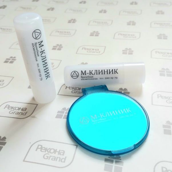 Помады с логотипом М-клиник