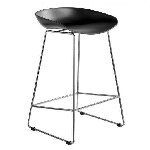 Стул полубарный Neo чёрный с хромированными 
ножками