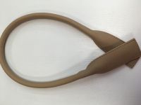 Ручка кожаная для сумок. Цвет бежевый-матовый 68 см.