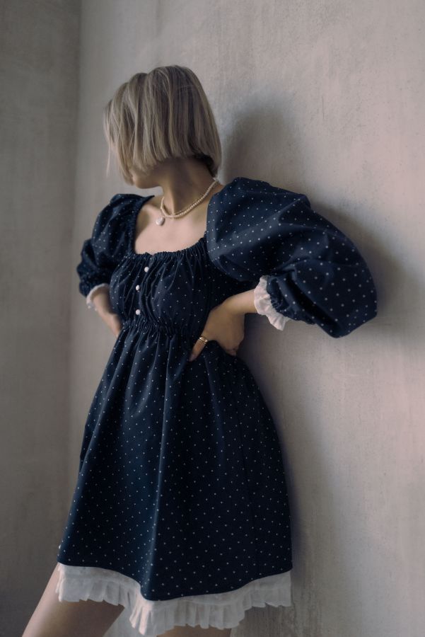 Платье Babydoll в горошек с кружевом