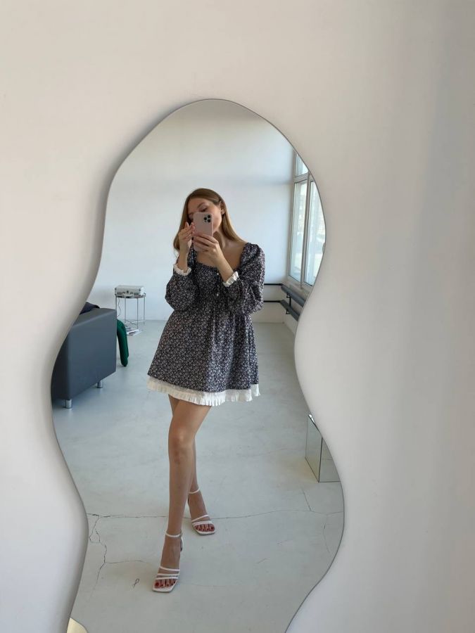 Платье Babydoll в цветочек с кружевом