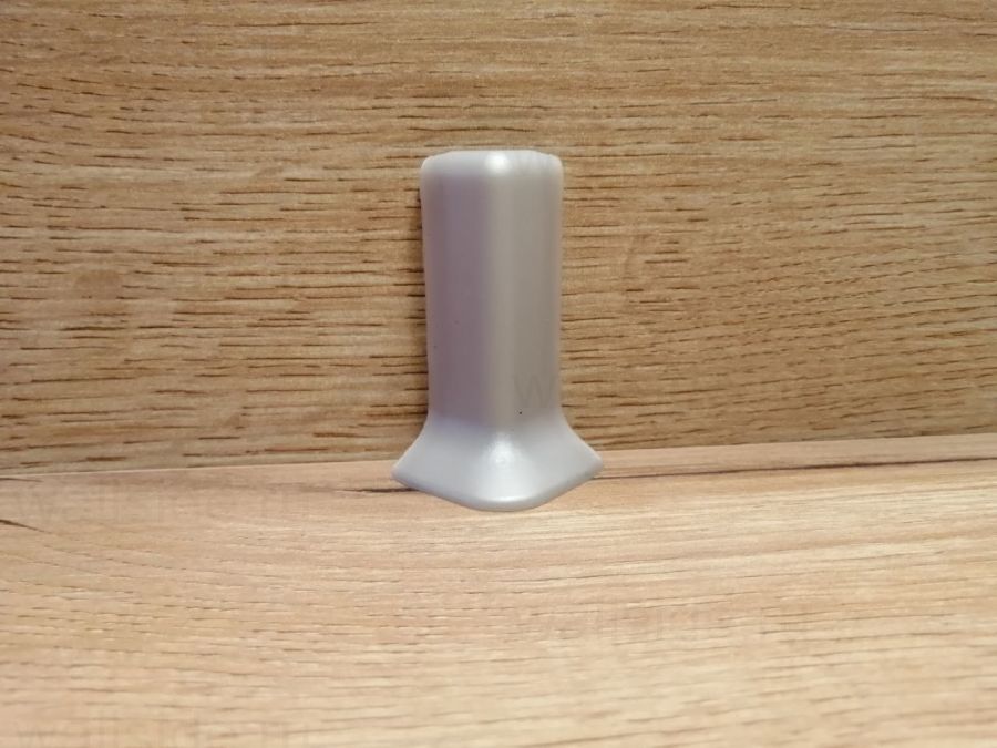 Наружный угол для плинтуса Евротрим 40-110 мм