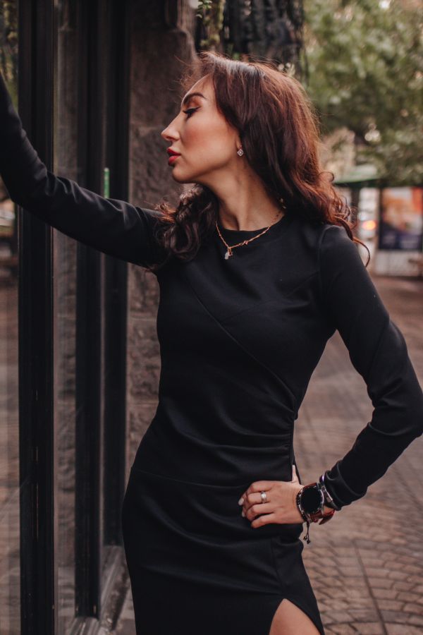 Платье Forza с разрезом черное