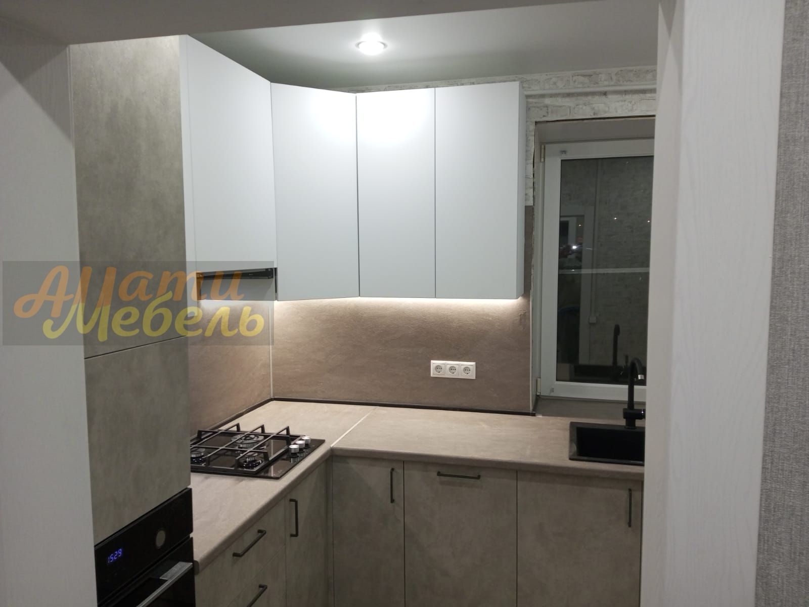 Кухонный гарнитур