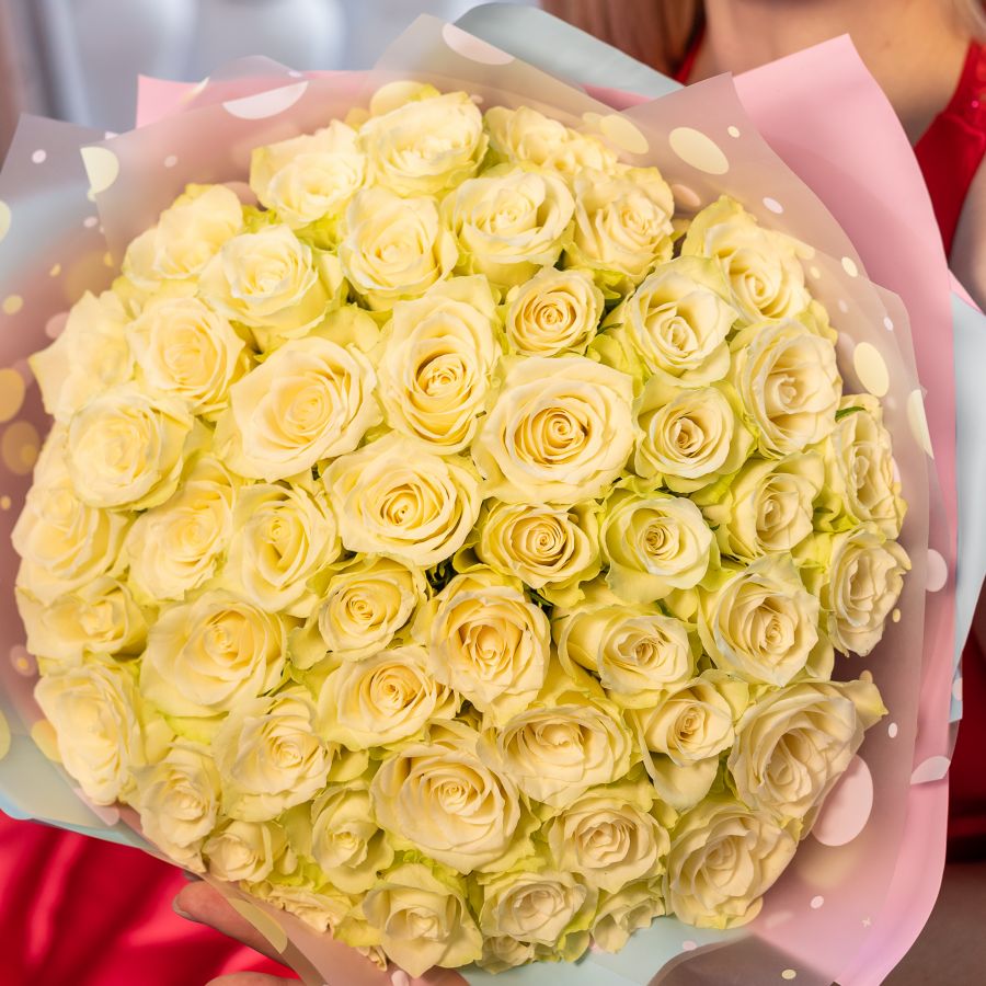 51 белая роза Кения