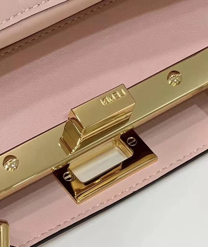 FENDI BAGUETTE PEEK-A-BOO 23x11x18 cm