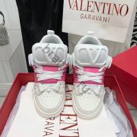 Кроссовки Valentino