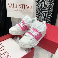 Кроссовки Valentino