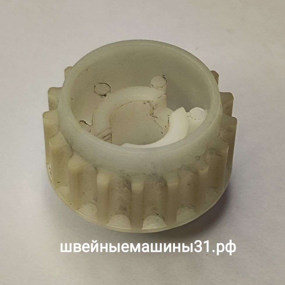 Колесо зубчатое пластиковое Brother Boutique 37. Количество зубьев 17; диаметр зубчатой части 26 мм; диаметр отверстия под вал 8 мм; ширина общая 19,5 мм.     Цена 230 руб