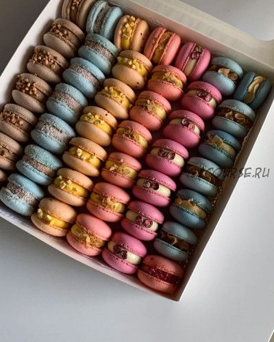 Крышки макарон на французской меренге (blesk_macaron)