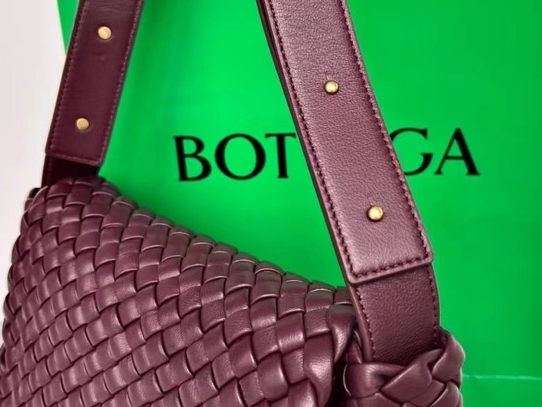 Bottega Veneta 26x21x9 cm
