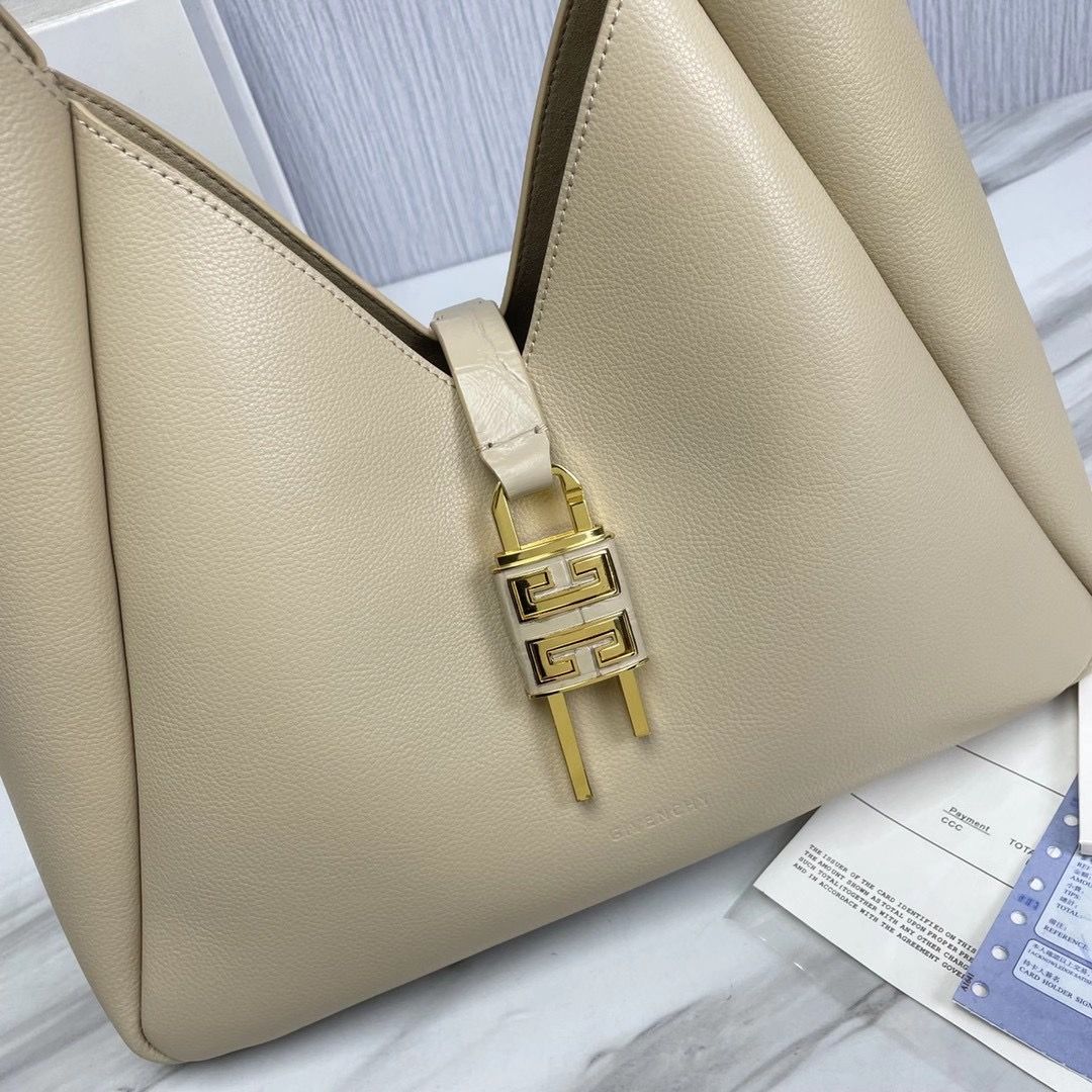 Givenchy G-Hobo 31x15x43 cm
