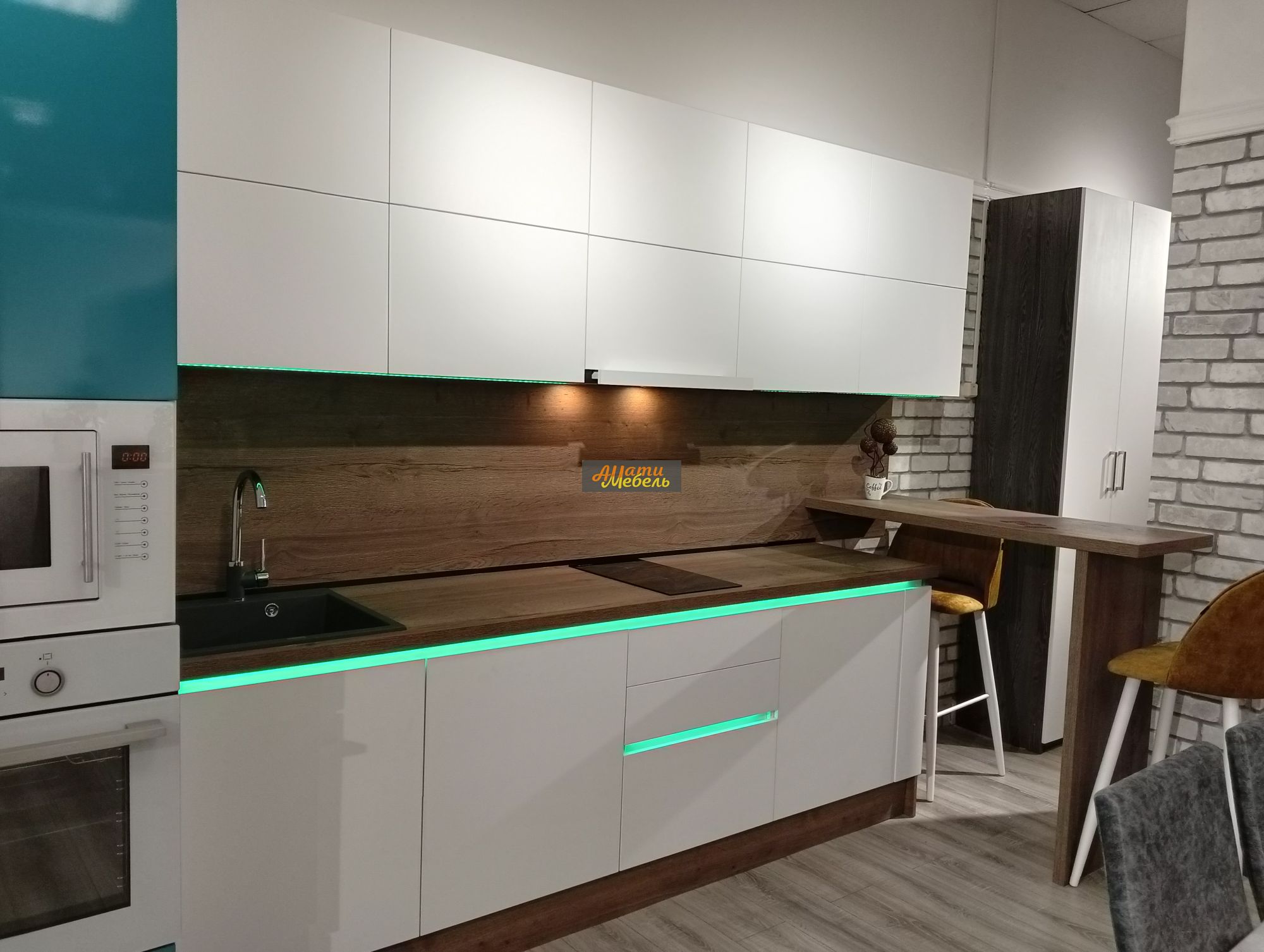 Кухонный гарнитур