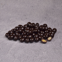 Кедровый орех в темном шоколаде