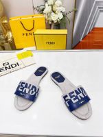 Шлепки FENDI