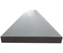 Ступень с широкой антискользящей полосой прямоугольная (1645x330x40)