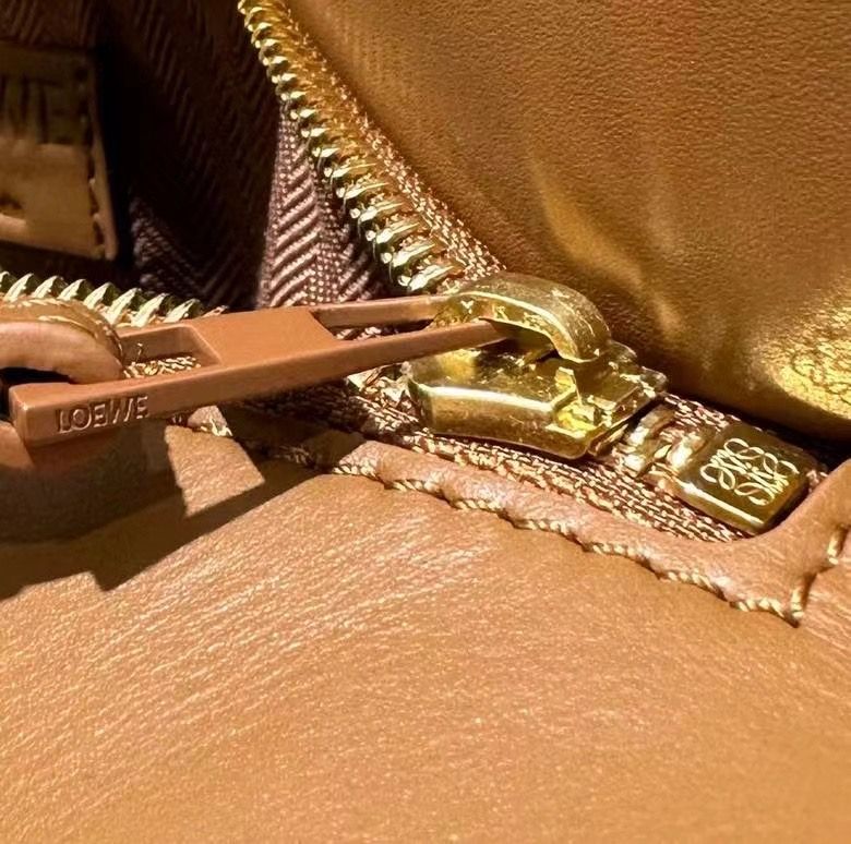 Loewe Puzzle 29x19x12 cm