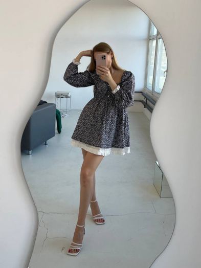 Платье Babydoll в цветочек с кружевом