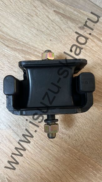 Подушка передняя правая двс 4jj1