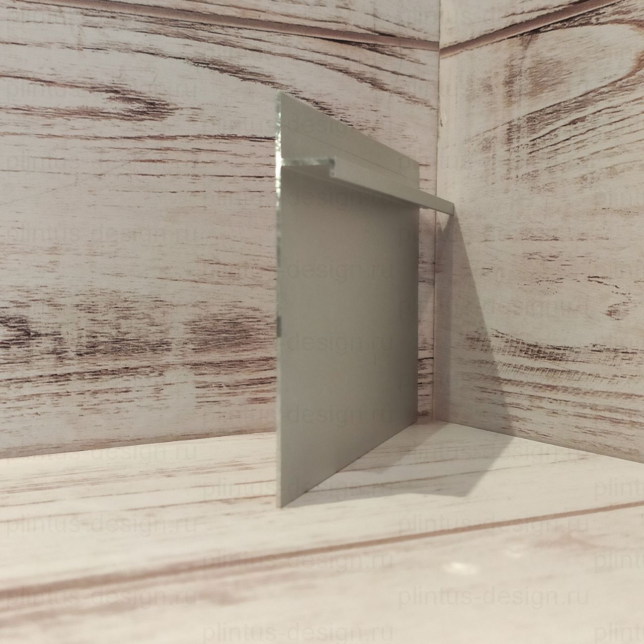 5957.01 Евротрим теневой профиль серебро 80 мм